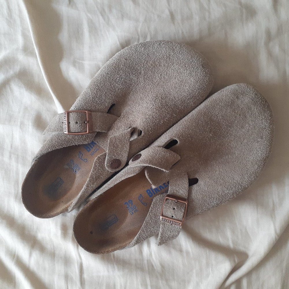 Birkenstock Boston Soft Footbed clog in suede leather